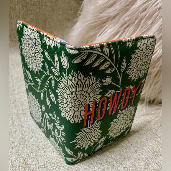 ✏️📝 Pencil & Paper Co Anthropologie  Passport Holder📝✏️#PENCIL - Picture 7 of 11